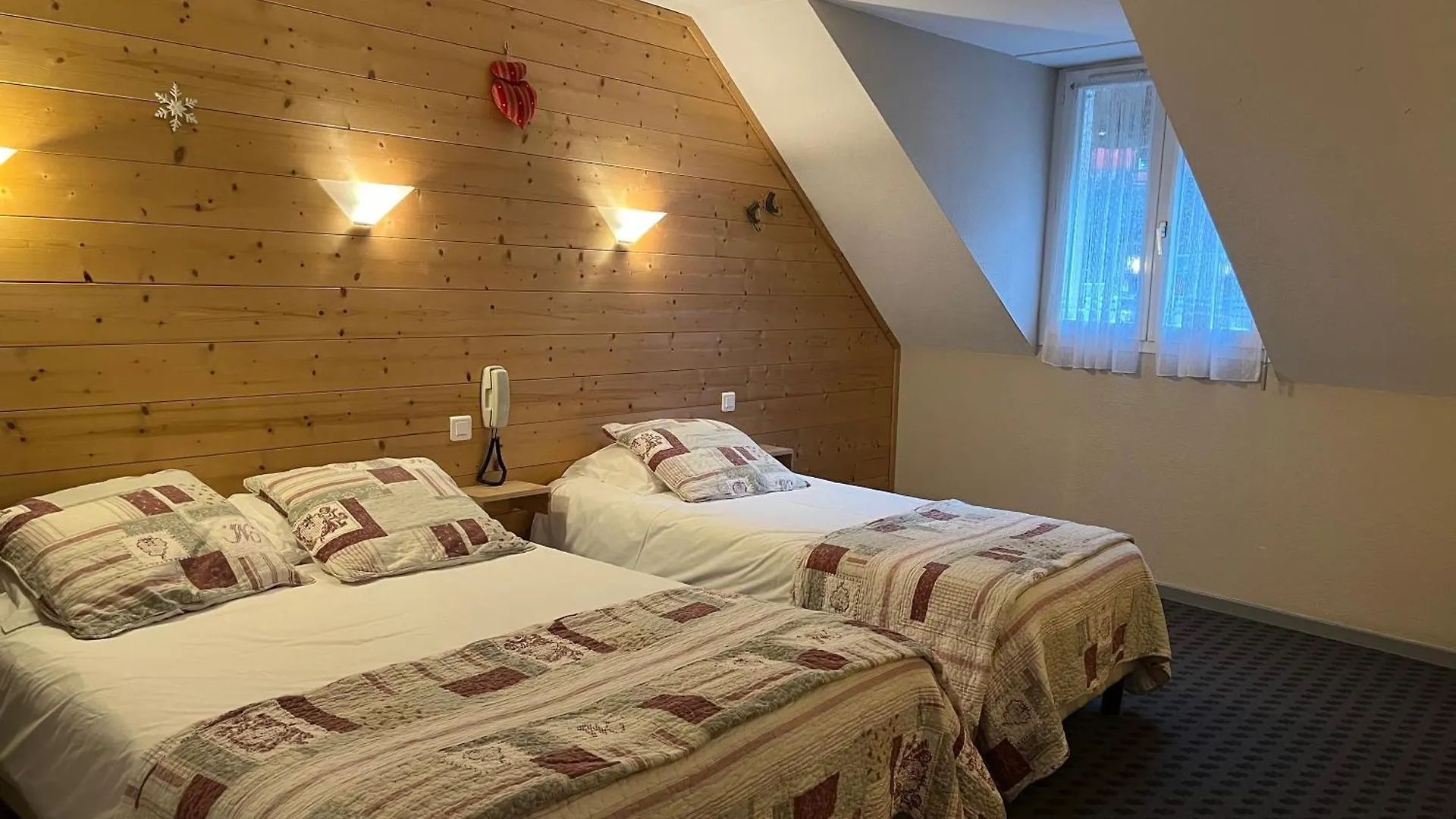 Hotel Le Sacca, Nouvelle Equipe Cauterets