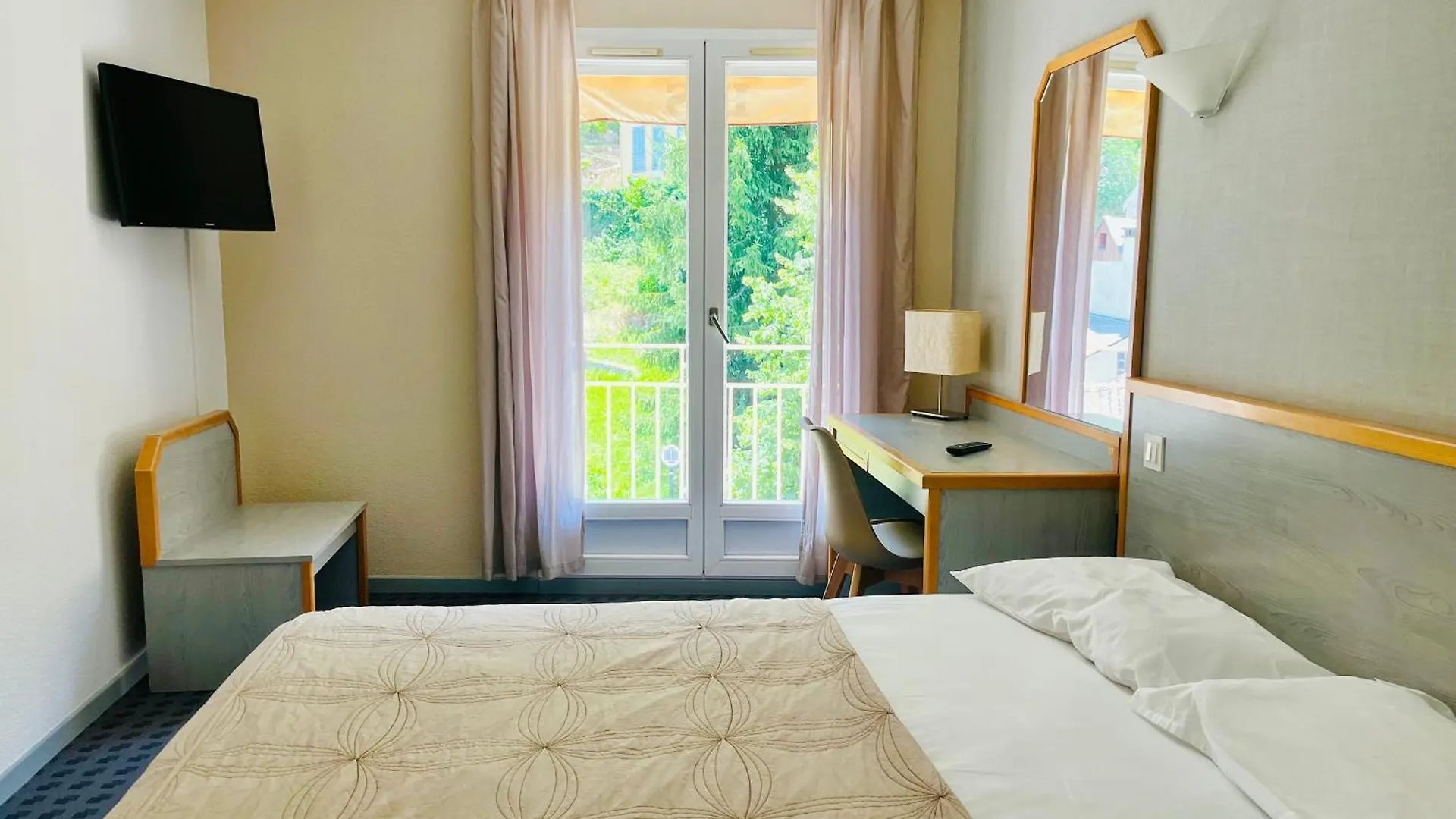 Hotel Le Sacca, Nouvelle Equipe Cauterets Franciaország