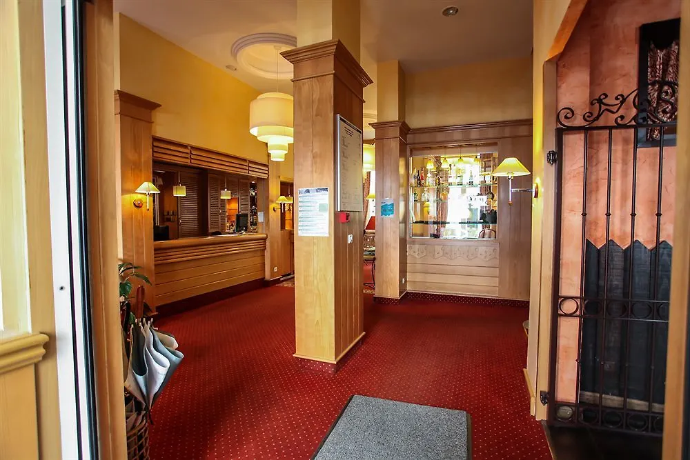 Hotel Le Sacca, Nouvelle Equipe Cauterets Franciaország