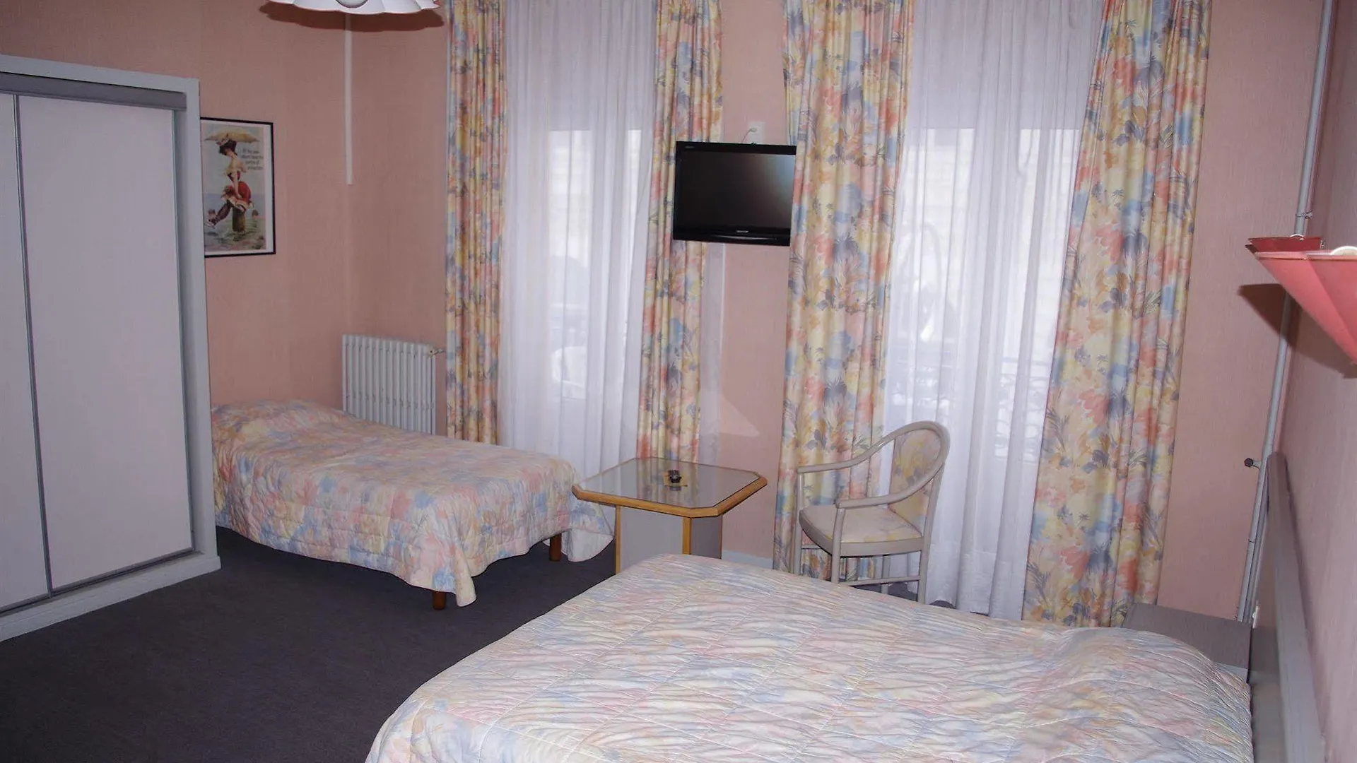 Hotel Le Sacca, Nouvelle Equipe Cauterets