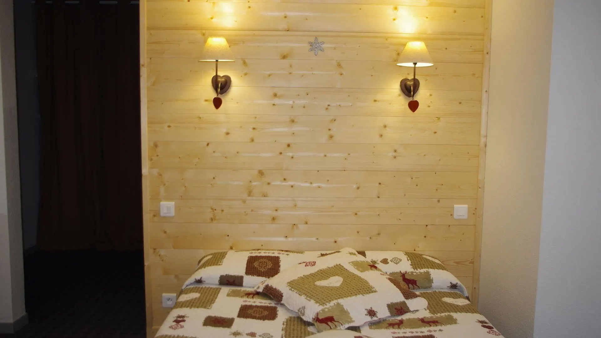 Hotel Le Sacca, Nouvelle Equipe Cauterets
